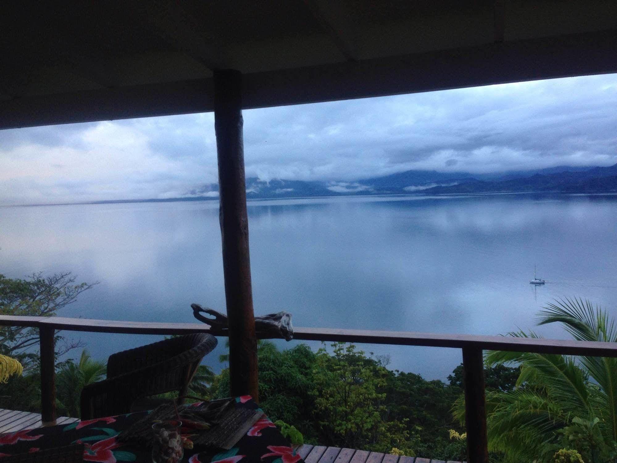 Naveria Heights Lodge Savusavu Exterior photo